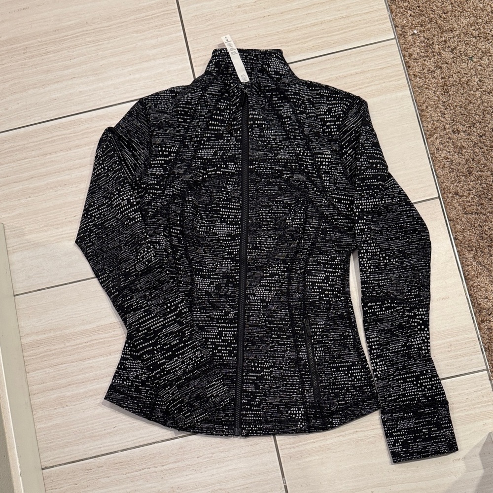 lululemon athletica Black and White Jacket, Size 8